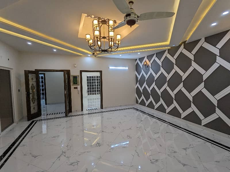 65 Fit Road Vip Brand New First Entery 7-1/2 Marla House Premium Leatest Modern Luxery Style Available For Sale In Johertown Phase 2 Lahore . Near Emporium Mall Double Storey Luxery House Sale By Fast Property Services With Original Pics 24