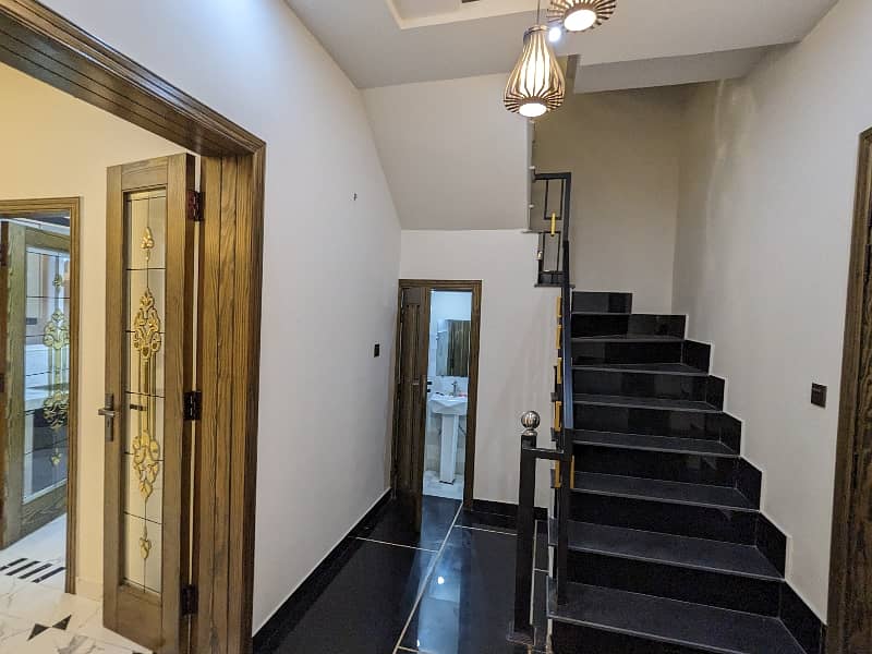 65 Fit Road Vip Brand New First Entery 7-1/2 Marla House Premium Leatest Modern Luxery Style Available For Sale In Johertown Phase 2 Lahore . Near Emporium Mall Double Storey Luxery House Sale By Fast Property Services With Original Pics 40