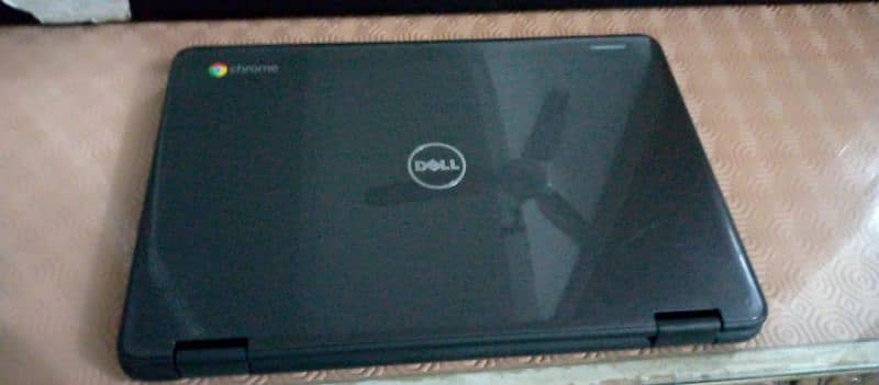 Dell. 4GB Ram 32GB storage touch screen play store supported Chromebok 1