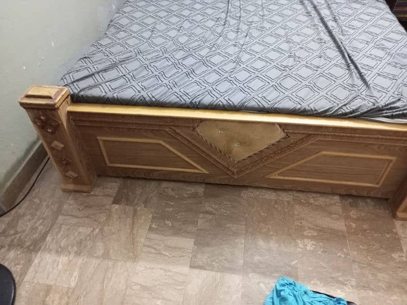 Double size bed with mattress 3
