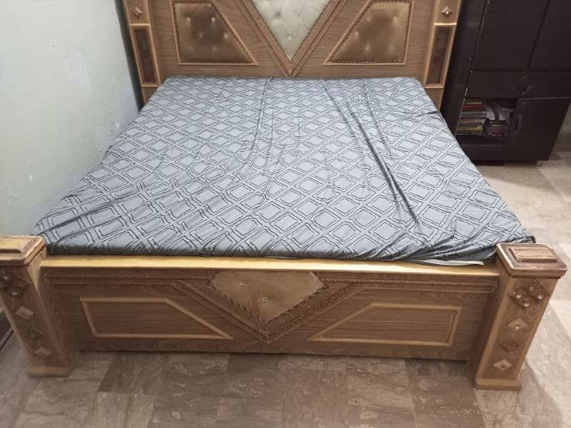 Double size bed with mattress 5