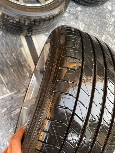 Dunlop 225/50/17 tyres 4