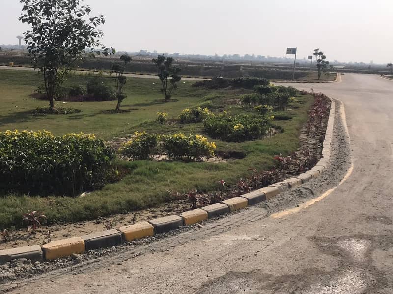 Prime Location: 5 Marla Residential Plot for Sale at LDA City Lahore 3
