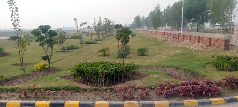 Prime Location: 5 Marla Residential Plot for Sale at LDA City Lahore 6
