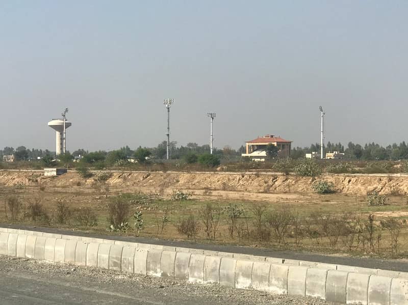 Prime Location: 5 Marla Residential Plot for Sale at LDA City Lahore 16