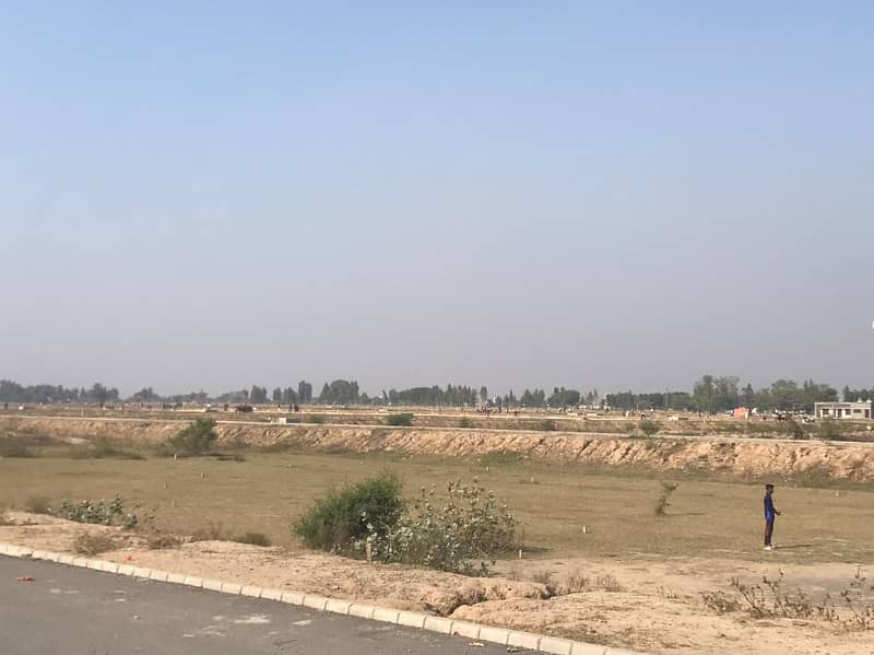 Prime Location: 5 Marla Residential Plot for Sale at LDA City Lahore 17