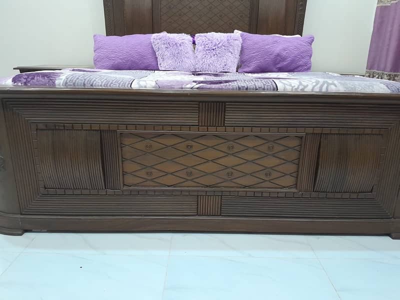 Bed set in new condition 5