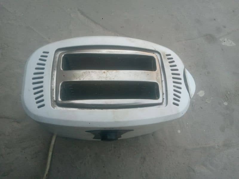 toaster for sale in reasonable price 7