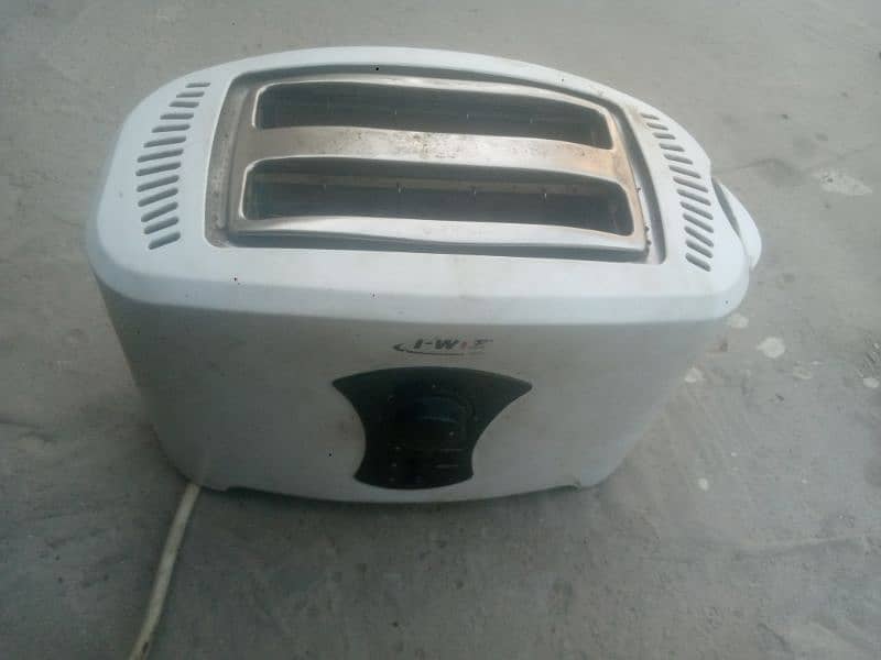 toaster for sale in reasonable price 8