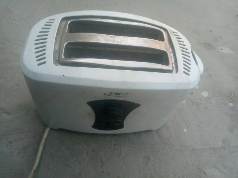 toaster for sale in reasonable price 9