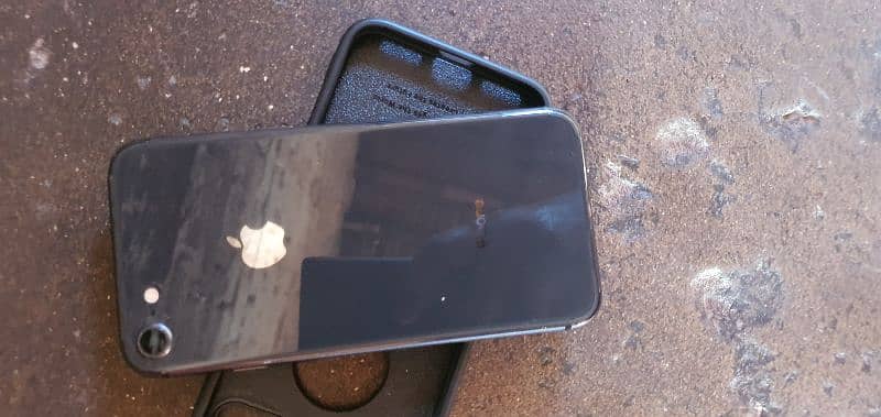 Iphone 8 10 by 10 Batery health 87 h 64 GB 2
