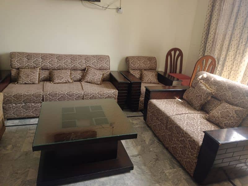 6 seater sofa with table 4