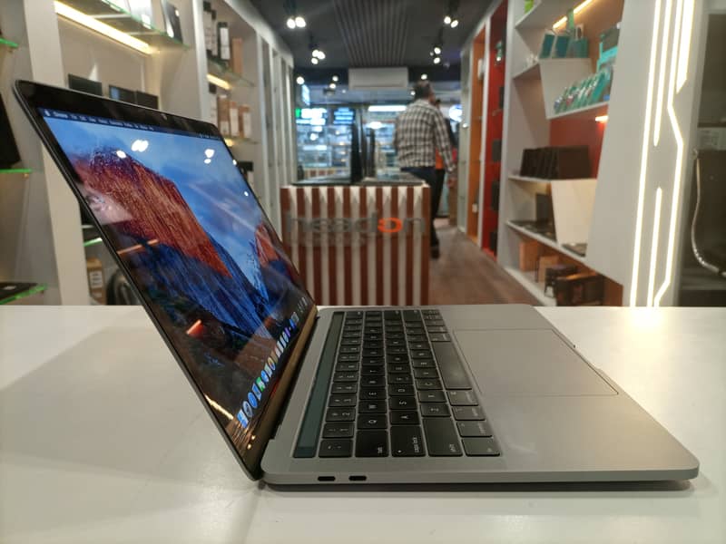 Apple MacBook Pro 2017 2018 2019 Core i5 i7 Laptop Imported Used 15