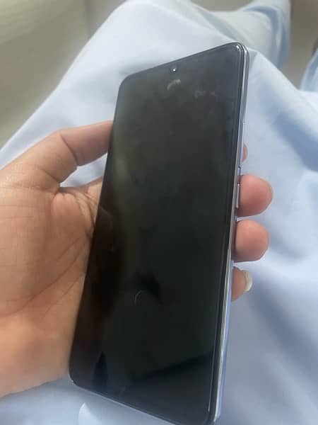 vivo v21 for sale with box and orignal charger 3