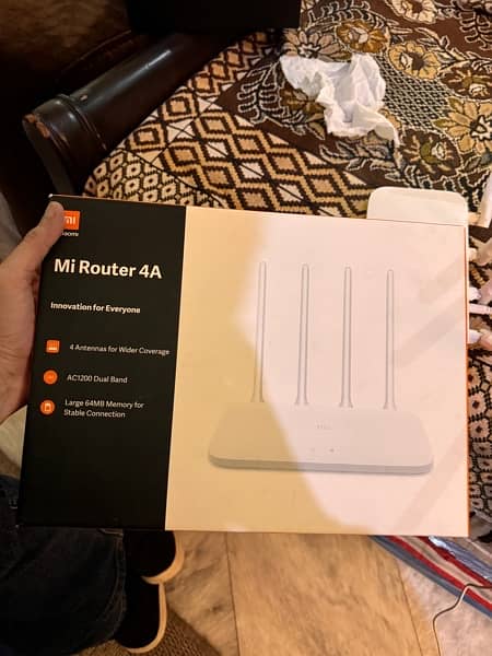 Mi Router 4A Mint Condition (2 piece) 1