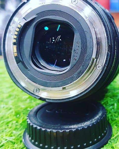 Canon 24-105 f/4 L IS USM Lens (Good Condition - Genuine Piece) 3
