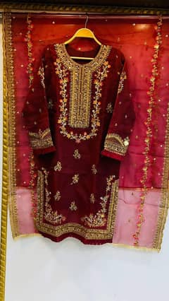 2pc  embroidered suit summer collection 0