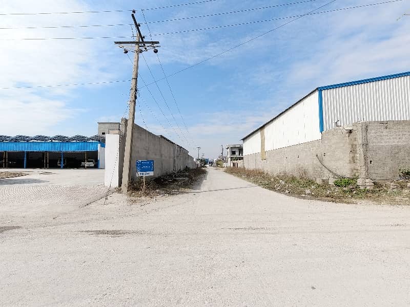80 Marla Industrial Land for sale in Jhang Bahtar Road 8