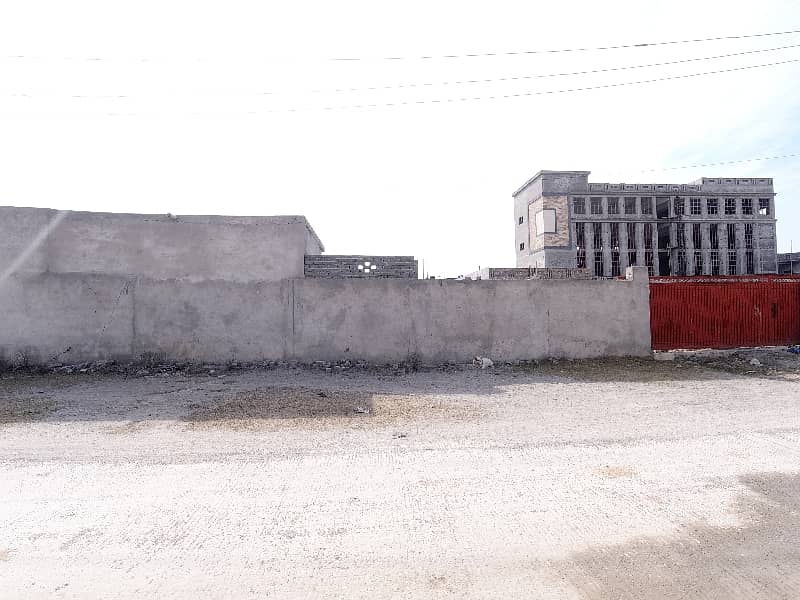 80 Marla Industrial Land for sale in Jhang Bahtar Road 11