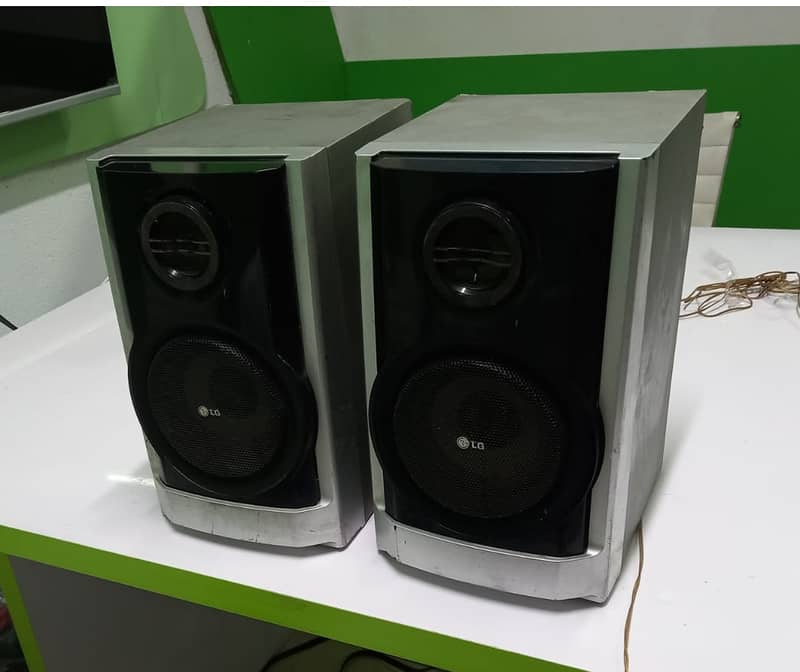 LG Imported Speakers 5.1 3