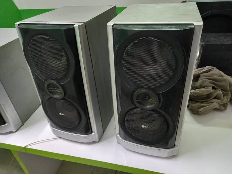 LG Imported Speakers 5.1 5