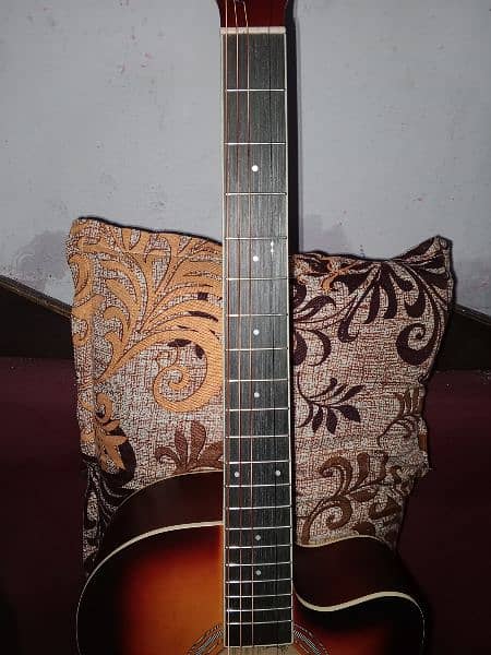 accoustic guitar just 4 months used 4