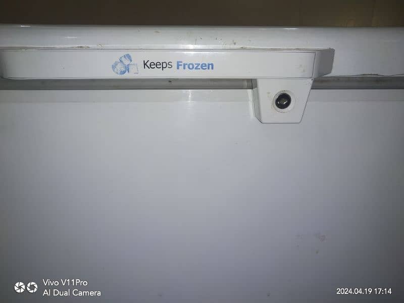 urgent sale inverter deep freezer 4