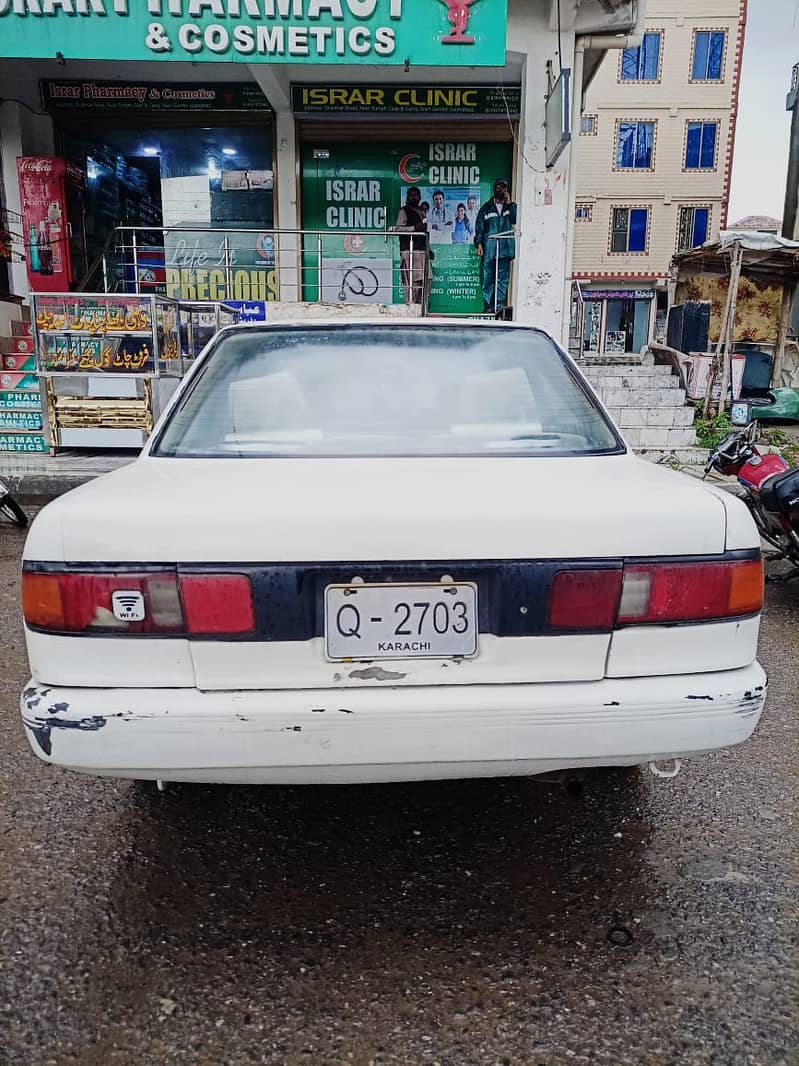 Nissan Sunny imported 1991 in genuine condition 4