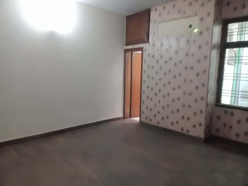 3 BED BEAUTIFUL HOUSE FOR RENT IN JOHAR TOWN 9