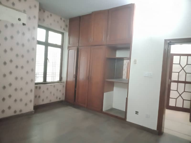 3 BED BEAUTIFUL HOUSE FOR RENT IN JOHAR TOWN 11