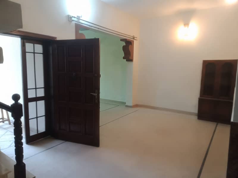 3 BED BEAUTIFUL HOUSE FOR RENT IN JOHAR TOWN 19