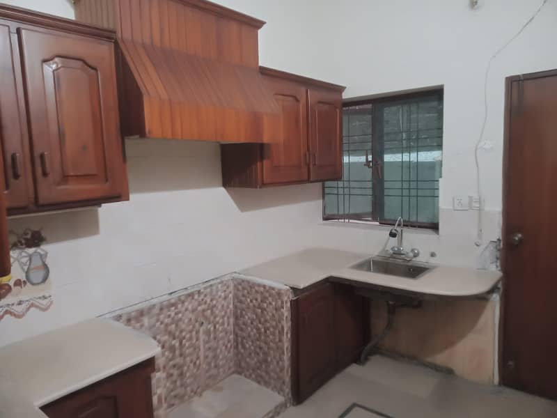3 BED BEAUTIFUL HOUSE FOR RENT IN JOHAR TOWN 22
