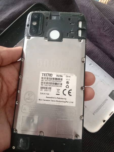 TECNO SPARK 6 GO RAM 4 GB MEMORY 64 condition 10/9 3