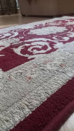 Good quality centre Carpet
