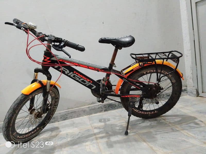 a bicycle in good condition for above 9years old boys 0