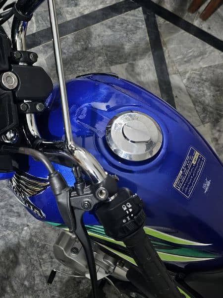 Honda CB 125F Blue Colour Condition New 2