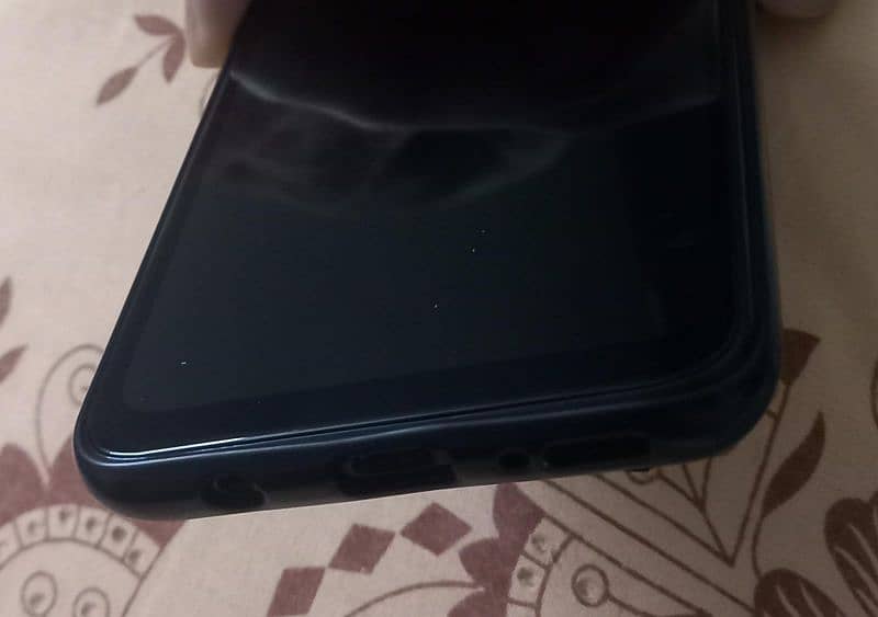 Samsung A20 in mint condition 3