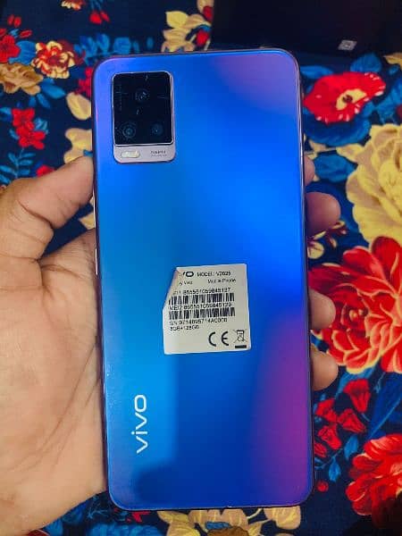 Vivo v20 with box without charger 1