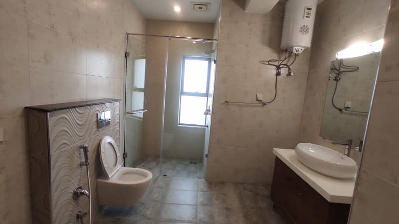 A Great Choice For A 1900 Square Feet Flat Available In Bahria Town Phase 7 7