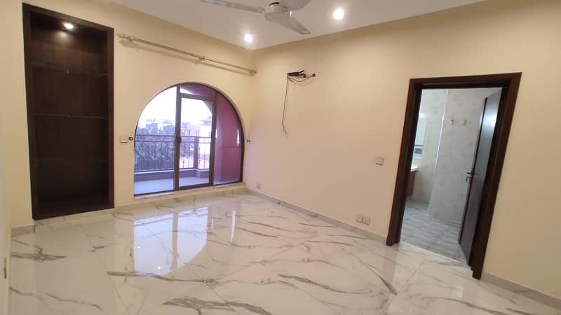 A Great Choice For A 1900 Square Feet Flat Available In Bahria Town Phase 7 8