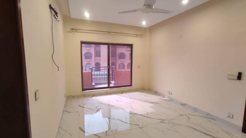 A Great Choice For A 1900 Square Feet Flat Available In Bahria Town Phase 7 11