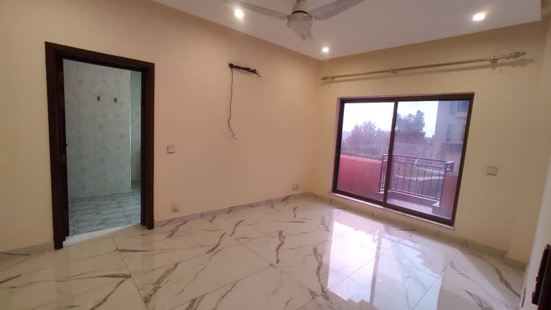 A Great Choice For A 1900 Square Feet Flat Available In Bahria Town Phase 7 13