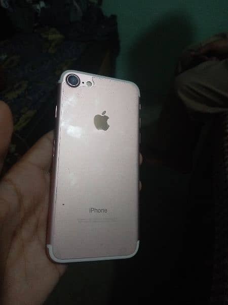 I phone 7 128 gb official pta approved 1