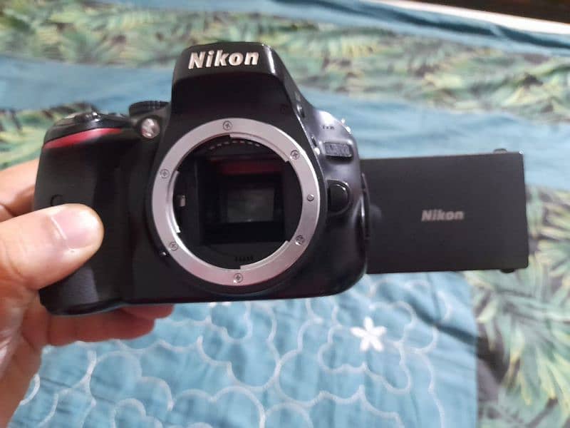 Nikon D5100 5