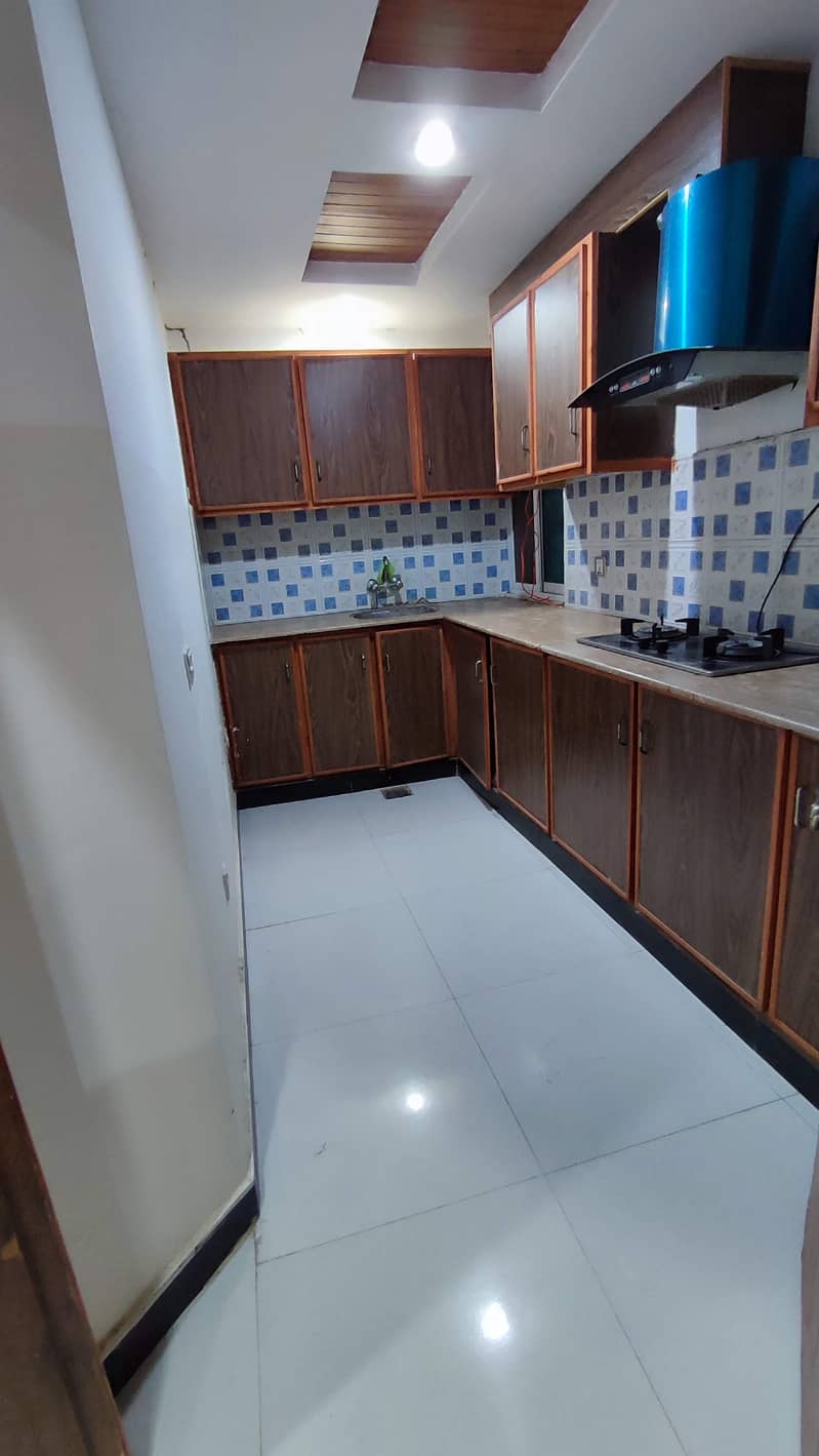 2 bed unfurnished flat in  emerald heights 3