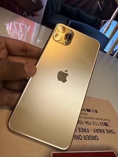 Iphone 11pro max golden colour 256gb dual pta approved