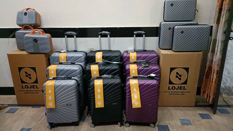 Unbreakable Luggage Bag | Suitcases | Trolley Bag | Attachi 3/4pic set 1