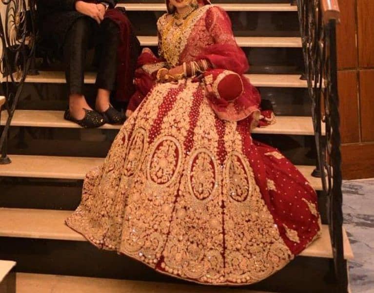 new bridal lehnga for sale wore only once for two hours 2