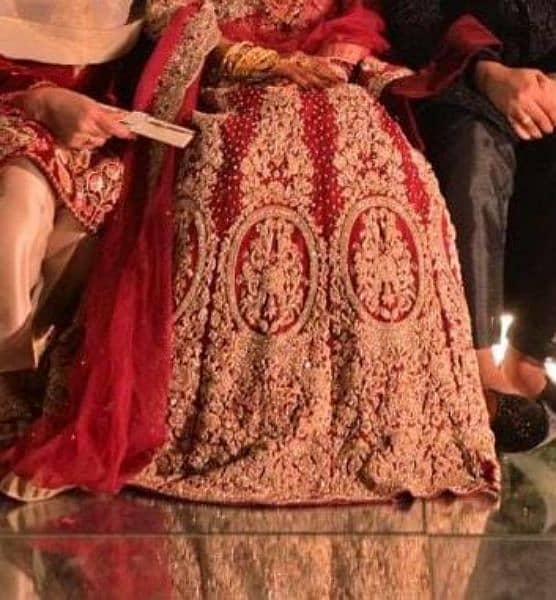 new bridal lehnga for sale wore only once for two hours 6