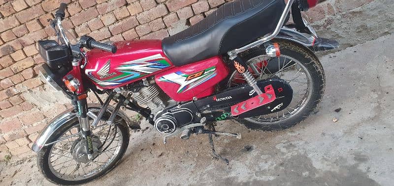 Honda 125 Red Color For sale 1